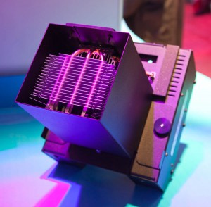 BBS 1 Le radiateur à Caloduc qui refroidit efficacement la source LED.