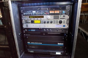 The FoH outboard rack