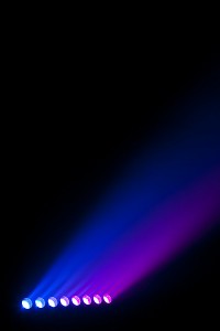 Les effets de transitions décalées sur les couleurs.