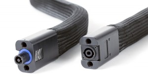 Sennheiser K-Array KAN200, vue des connecteurs
