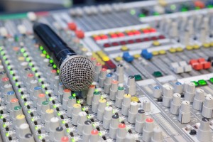 Le SM58 HF de Xavier gardé au chaud sur la console. 