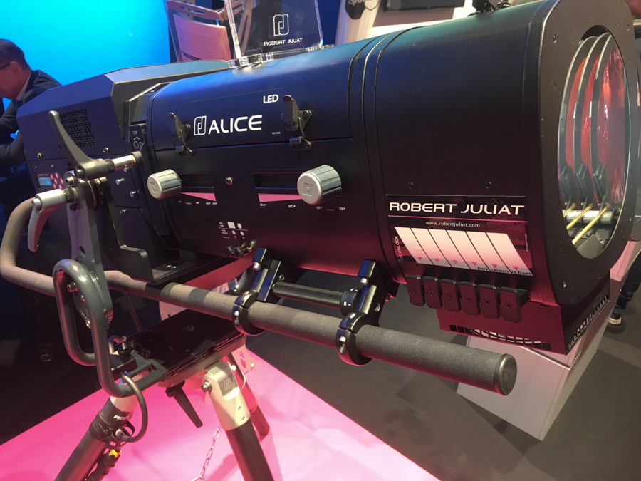 Robert Juliat Clan Led PL+S18