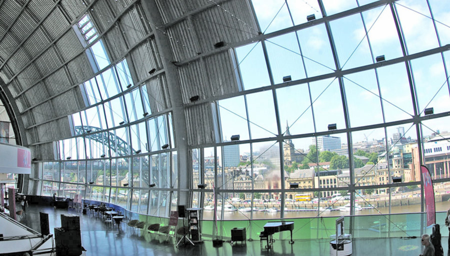 RCF HDL 6-A au Sage Gateshead