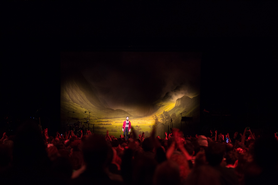 Chris AccorHotels Arena Part2