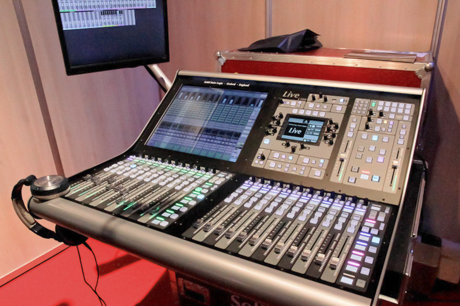 Ssl version. SSL концертная консоль. SSL Live 550. SSL 500 Series VHD pre. SSL-2000n.