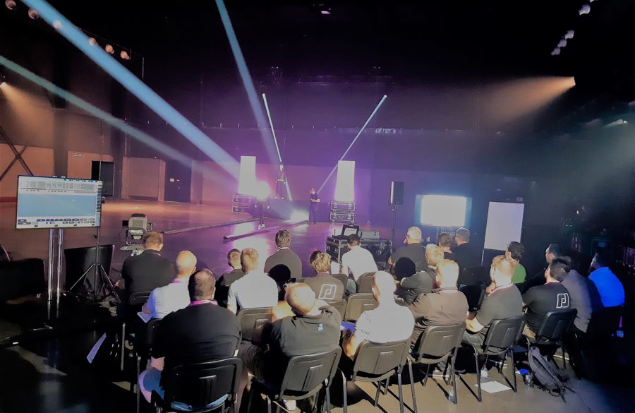 Robert Juliat SpotMe AWARD 18