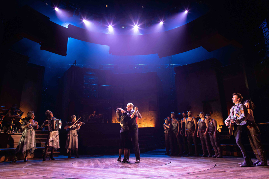 Robert Juliat National Theatre Londres