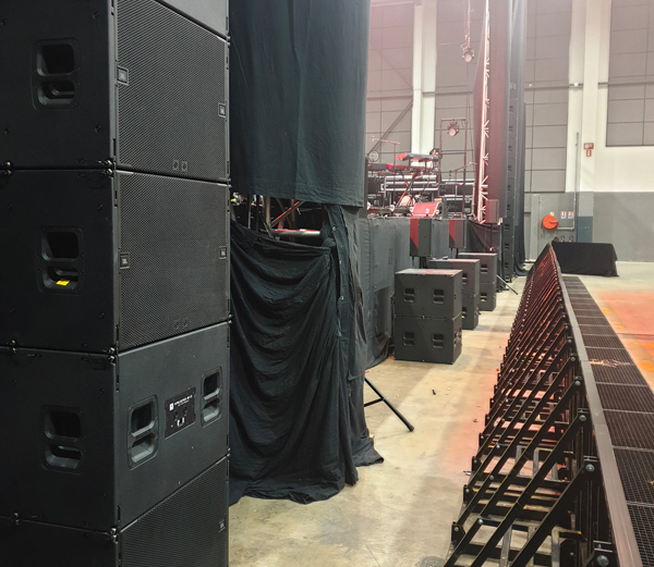 JBL-Halle-Iraty