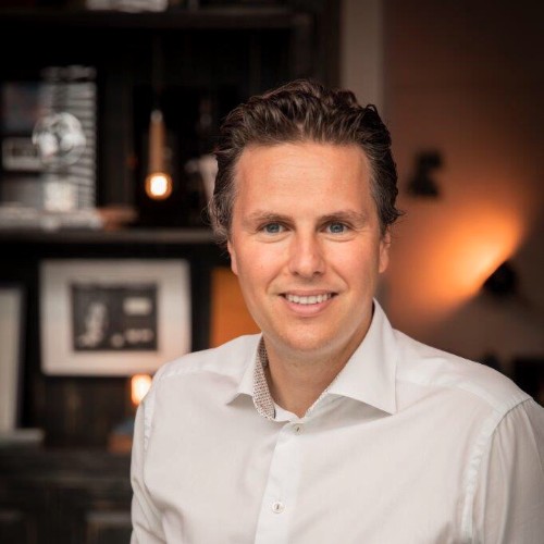 Adam-Hall-Coronavirus-Alexander-Pietschmann Alexander Pietschmann, Adam Hall CEO