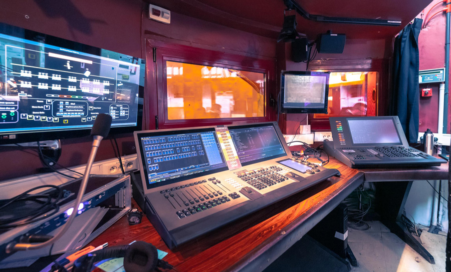 ETC-Eos-Theatre-des-Champs-Elysees