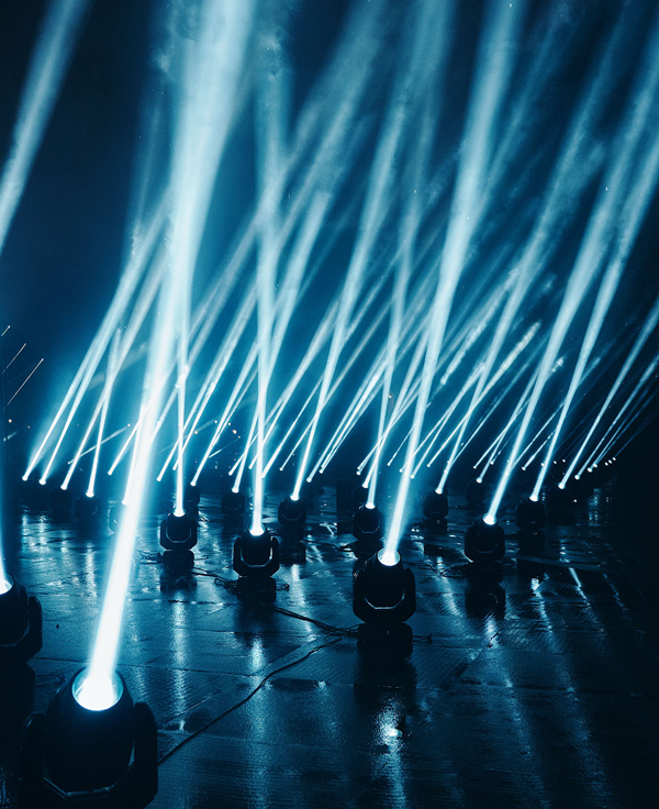 Robe-United-at-Home-Paris-David-Guetta-photo-by-Guille-GS