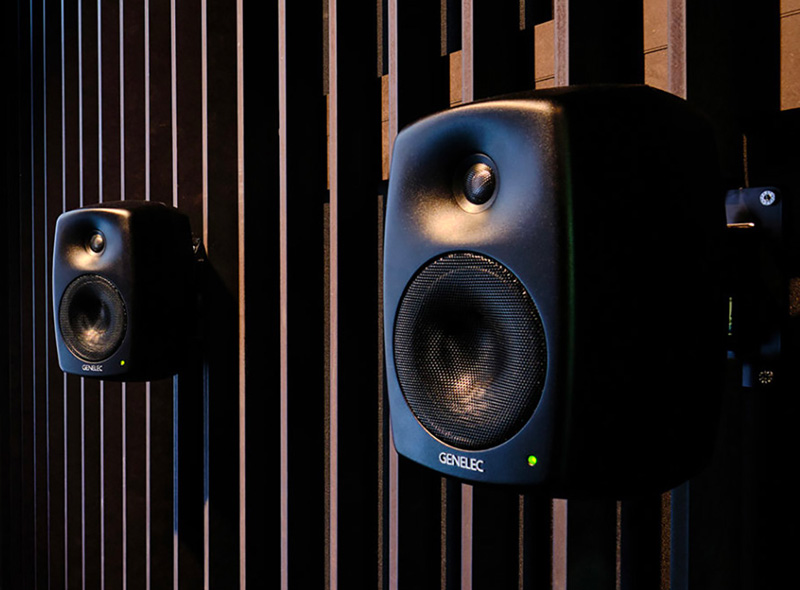 Genelec-4030-IP_wall
