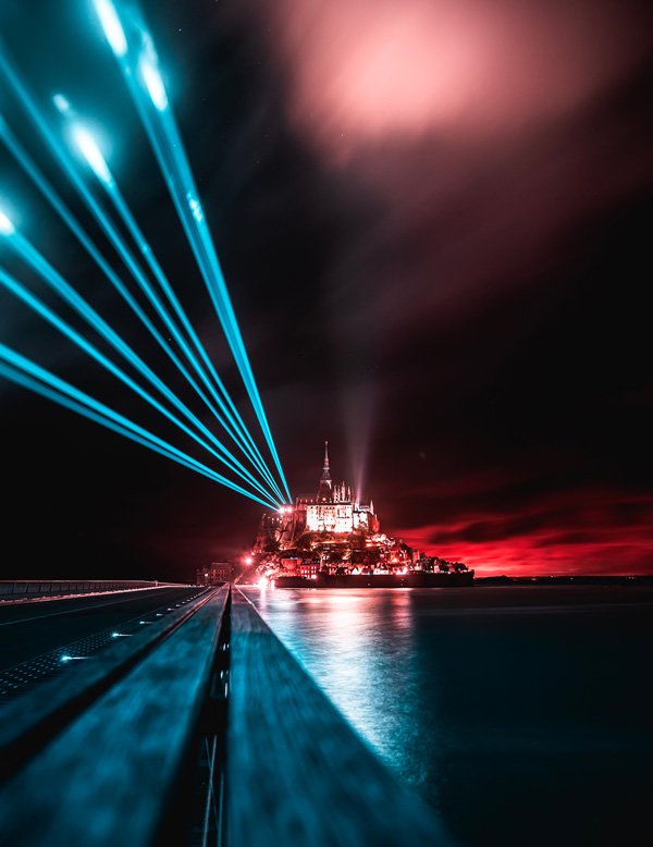 Robe-monumental-tour-abbaye-du-mont-st-michel-Credit-DimWorks