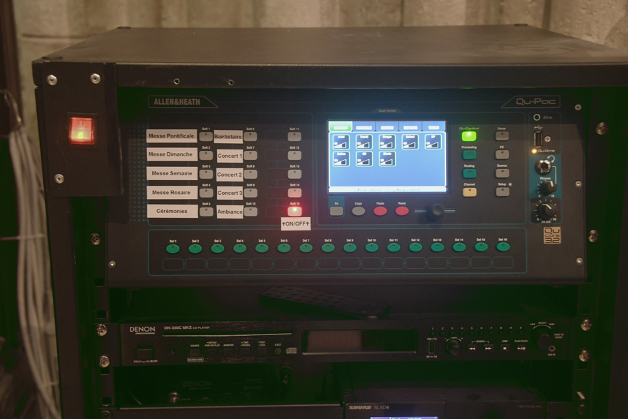 Cathedrale de Soissons-Scenotek-Allen et heath Qu-Pac