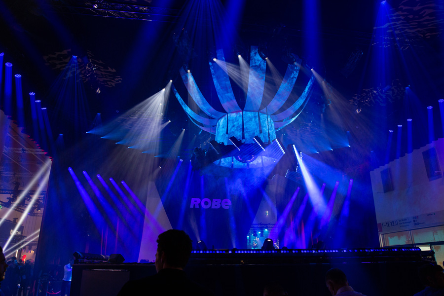 Robe-show-PLS22