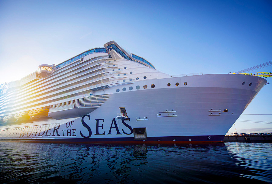 Robe-Wonder-of-the-Seas-photo-RCCL