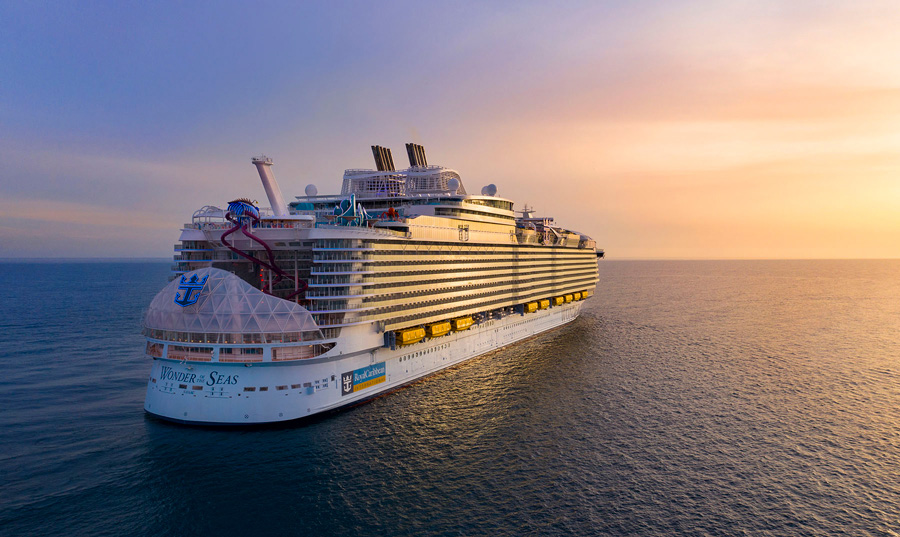 Robe-Wonder-of-the-Seas-photo-RCCL