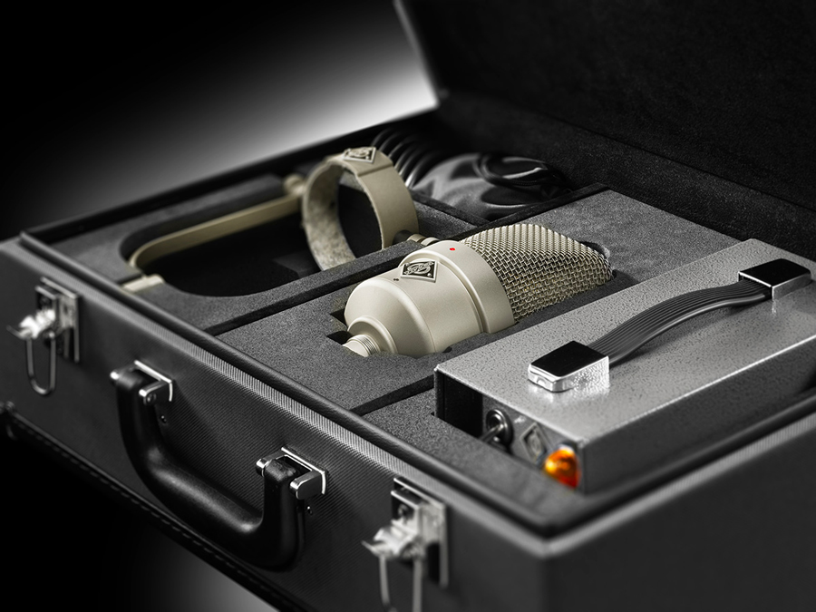Neumann_M-49-V-Case Open