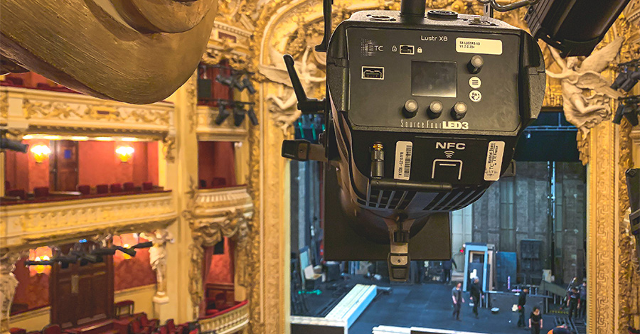 2 000 ETC Source Four LED Series 3 vendus en France | SoundLightUp.