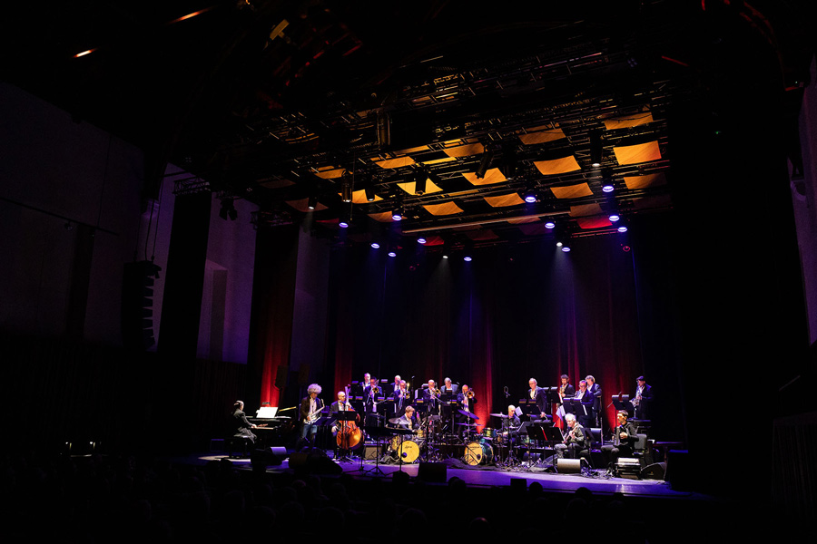 Robe-Bijloke-Music-Centre---BJO-invites-Aka-Moon-c-Geert-Vandepoele