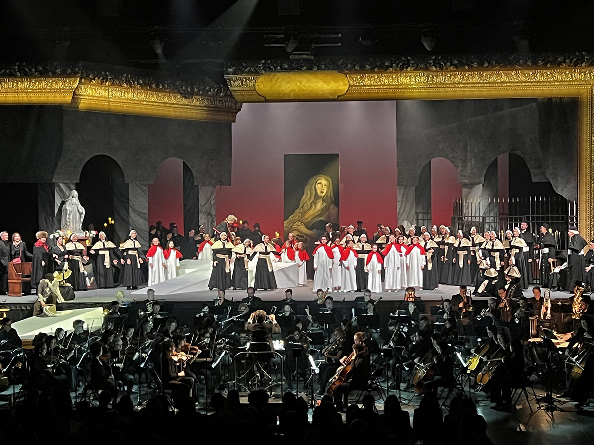 FM_Adamson_Tosca_choeurs