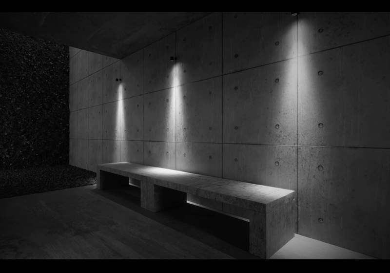 Griven-Full-Moon-Wall-W