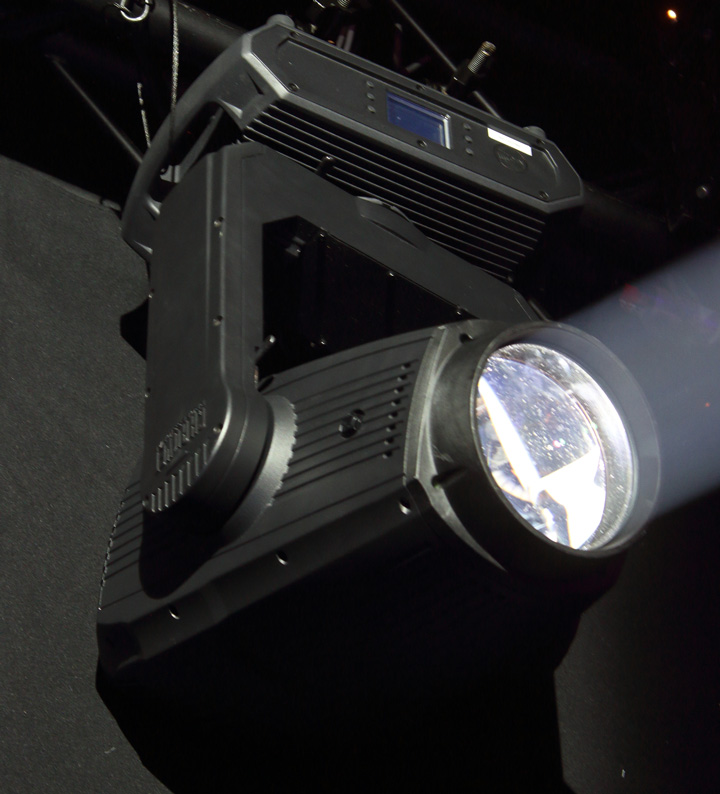 Chauvet-storm1-Flex