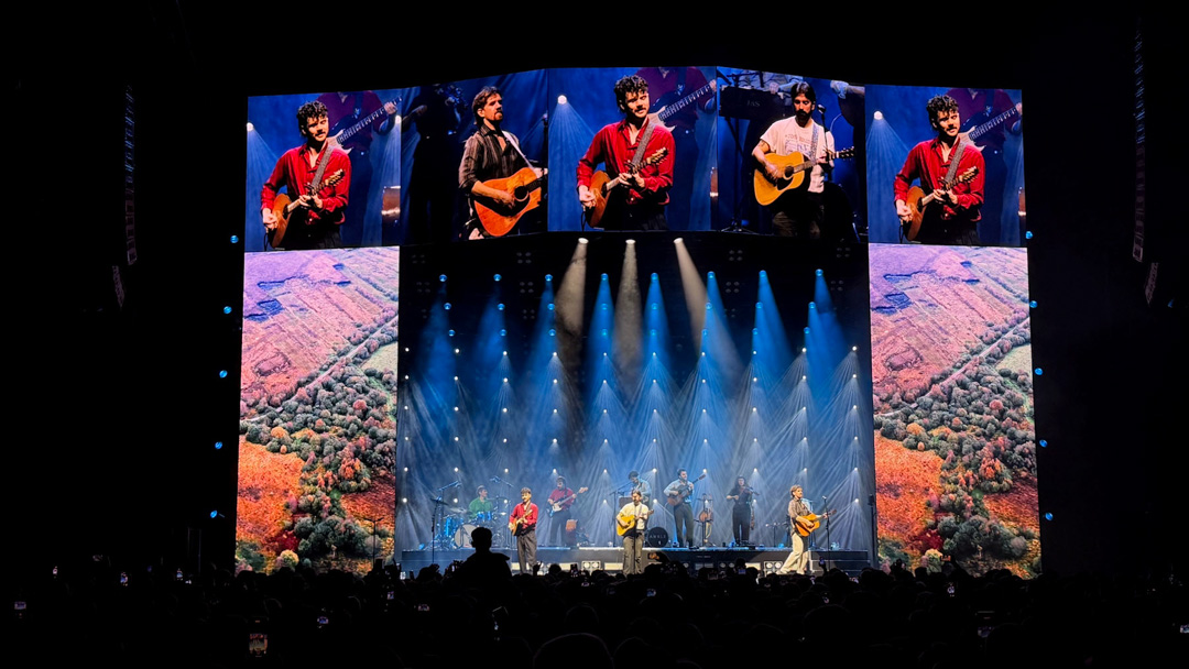 Robe Ambles for Amazing Arena shows