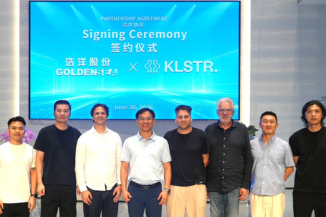 Representants de KLSTR et de Guangzhou Haoyang Electronic Co Ltd.