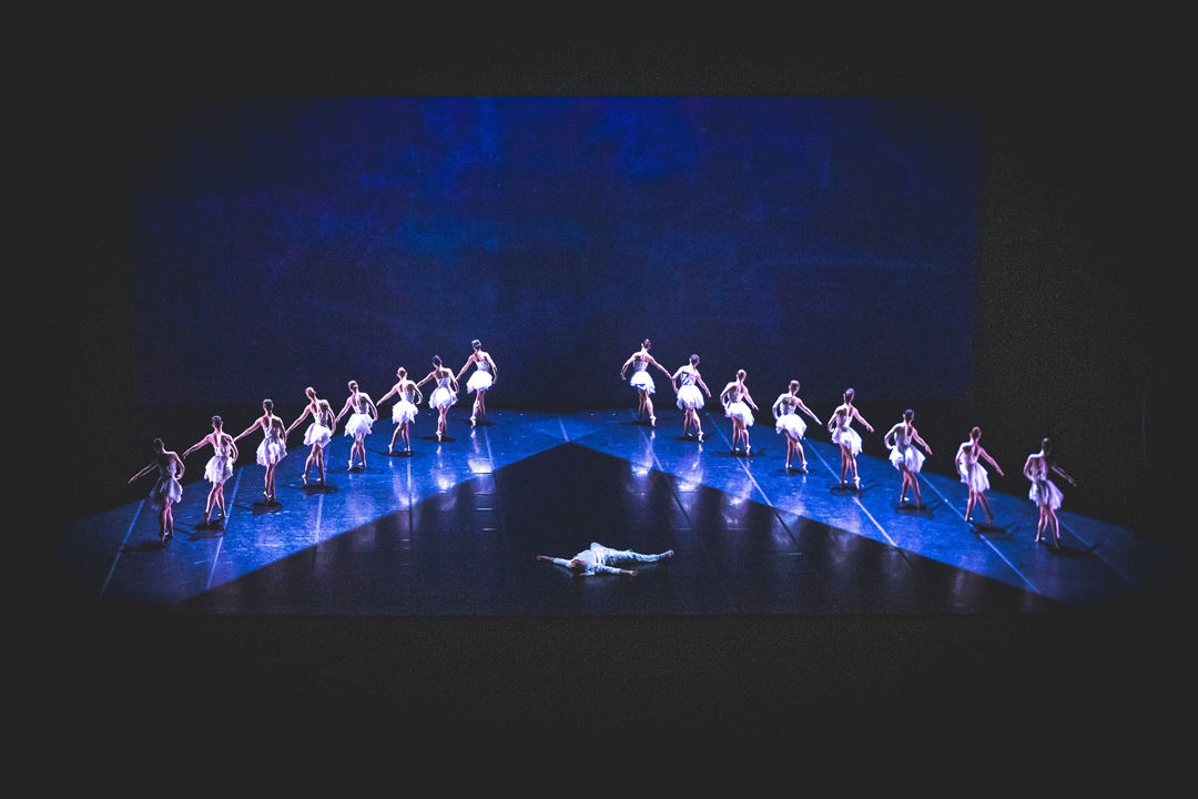 ETC_ballet_Preljocaj_le_lac_des_Cygnes