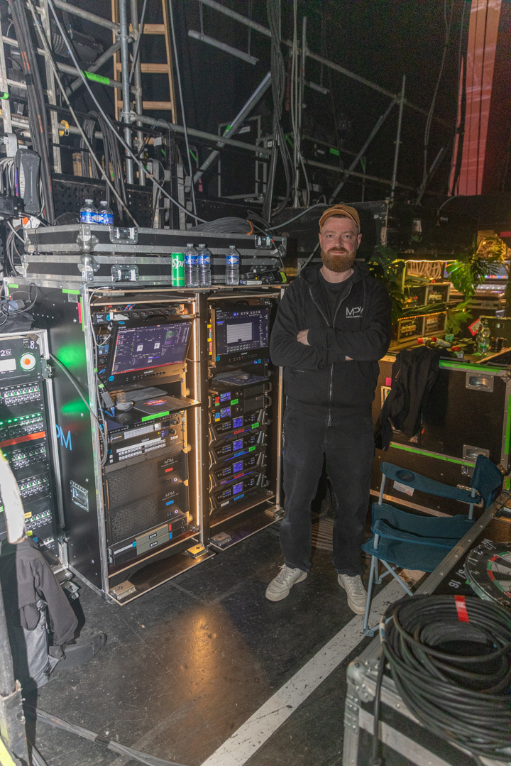 Ben Mazue Famille Tour Design Florian Didier Technicien Video