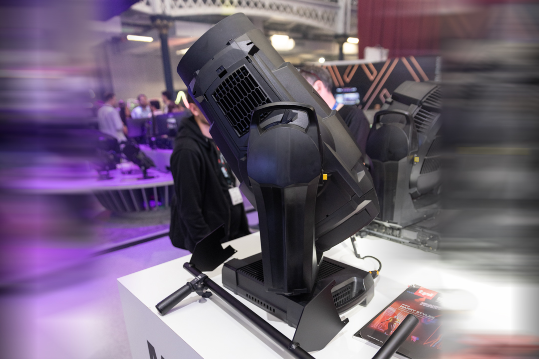 Plasa_2026_Martin_Mac_Encore_Two